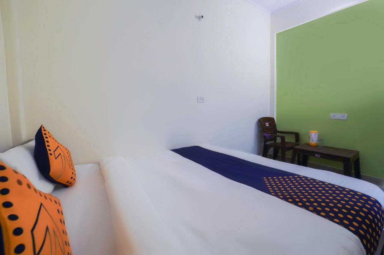 Spot On 67119 Hotel Shivam Residency Rāmpura Eksteriør billede